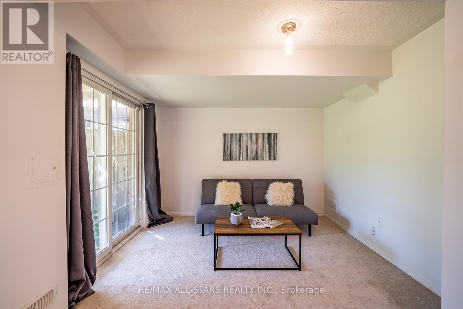 281 Reeves Way Boulevard, Whitchurch-Stouffville, Ontario  L4A 0H7 - Photo 19 - N13601458