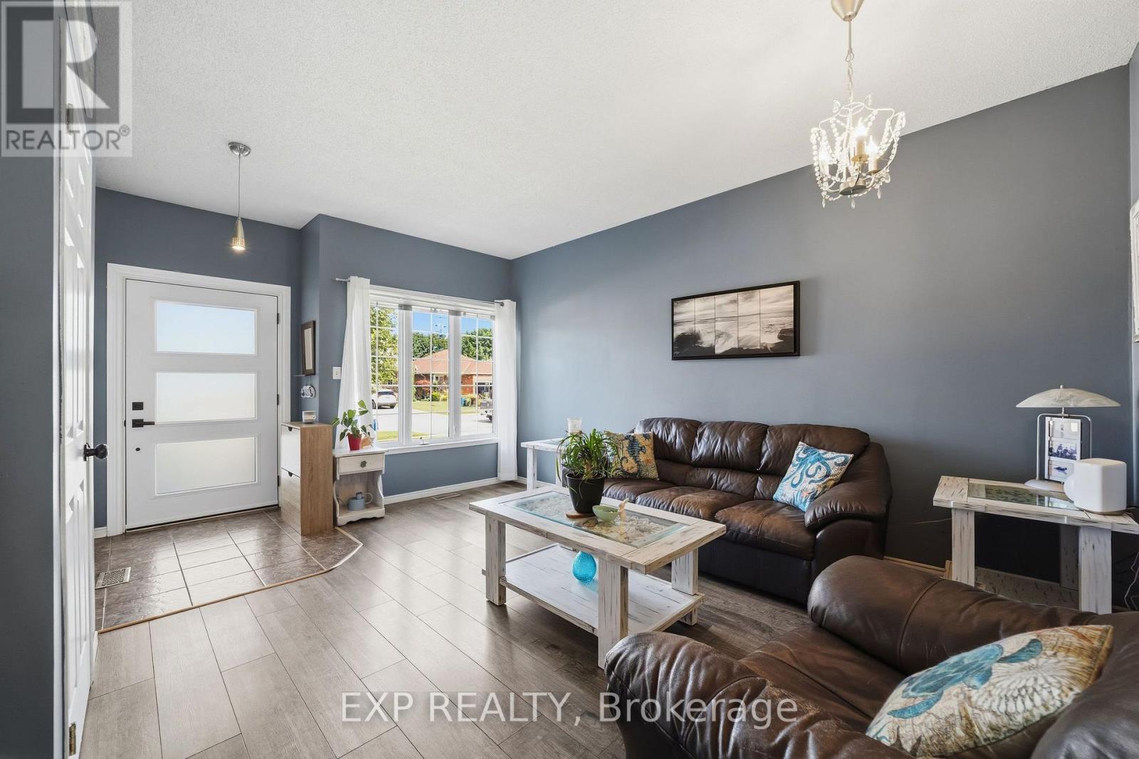 44 Juniper Crescent, Strathroy-Caradoc, Ontario  N7G 4G4 - Photo 4 - X13717140