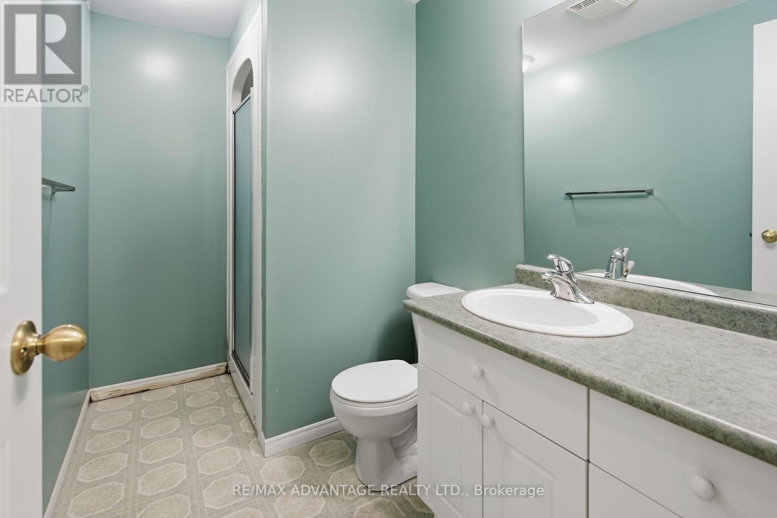 18 - 122 Sherwood Forest Square, London North, Ontario  N6G 5G8 - Photo 34 - X13717188