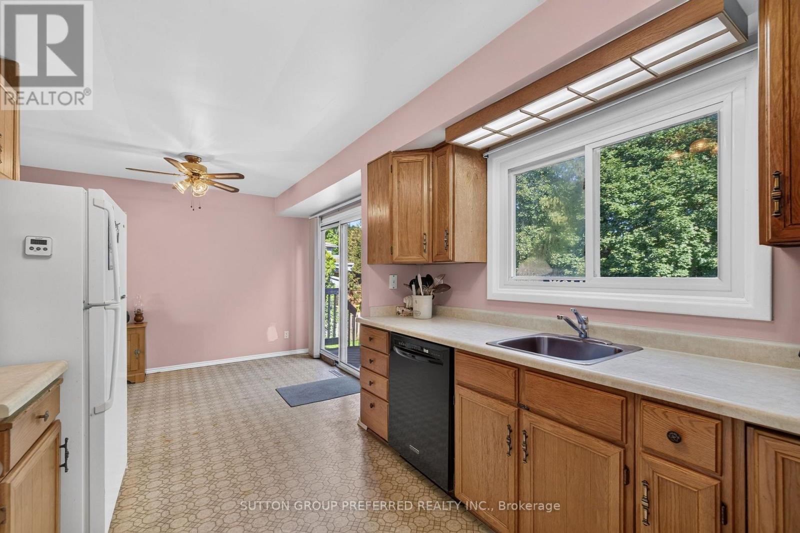 98 Queen Street, Thames Centre, Ontario  N0L 1G2 - Photo 18 - X13717274