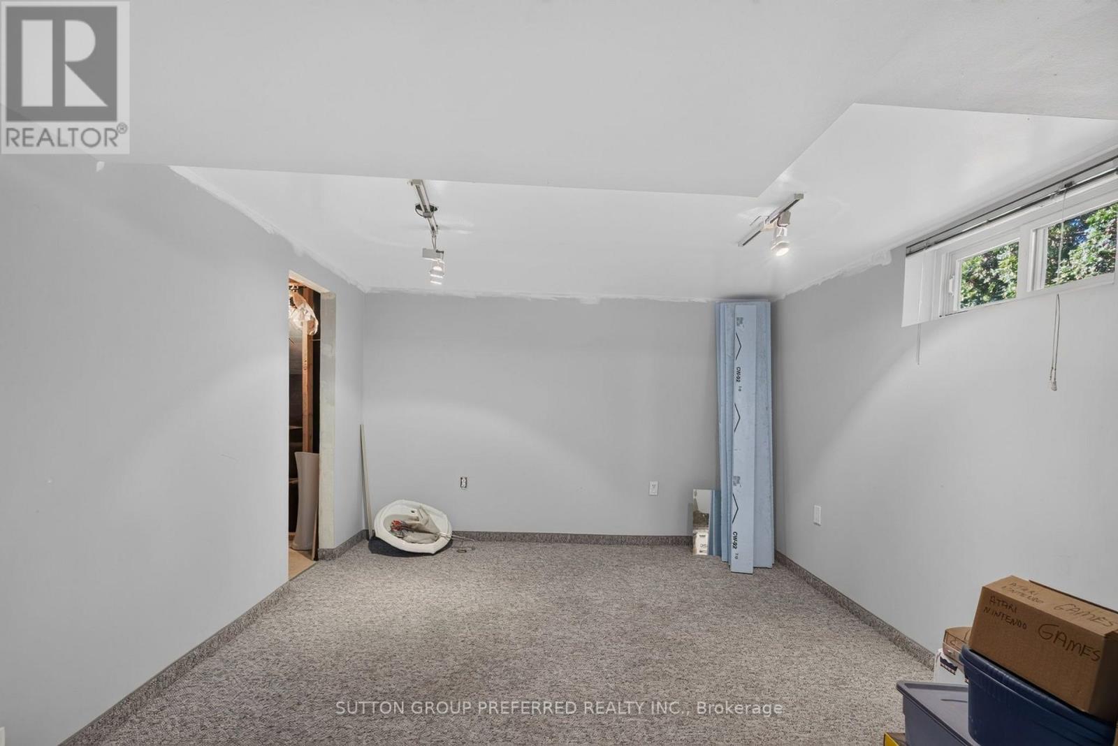 98 Queen Street, Thames Centre, Ontario  N0L 1G2 - Photo 33 - X13717274