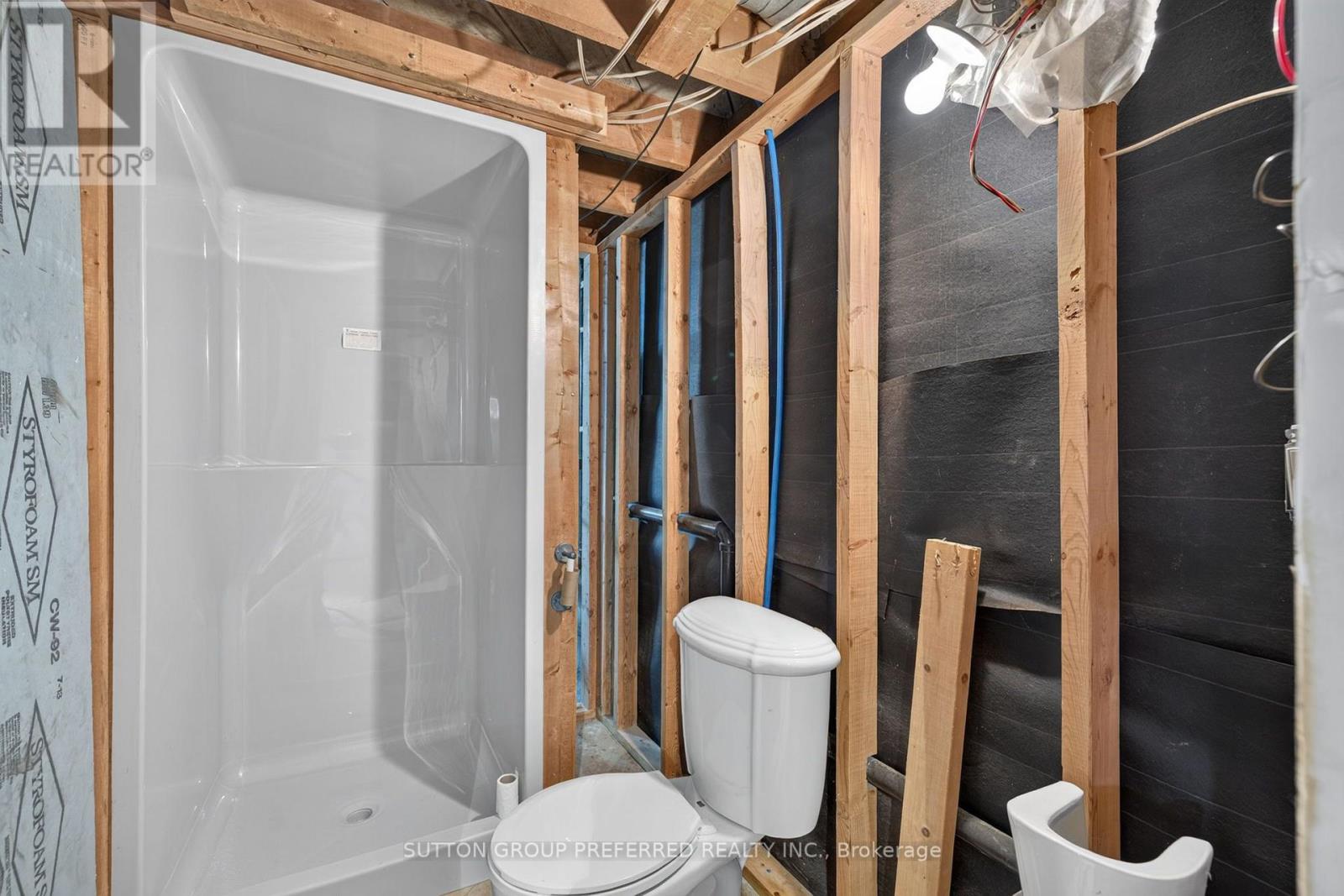 98 Queen Street, Thames Centre, Ontario  N0L 1G2 - Photo 34 - X13717274