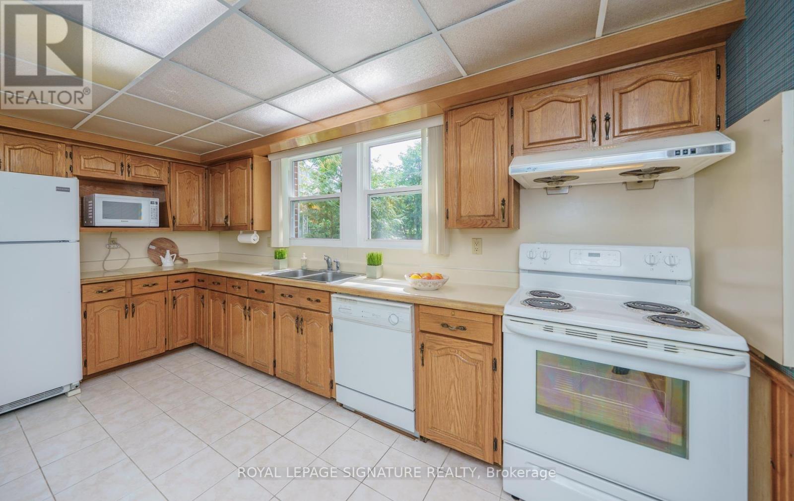 86 Dunmurray Boulevard, Toronto, Ontario M1T 2K5 - Photo 15 - E13716798