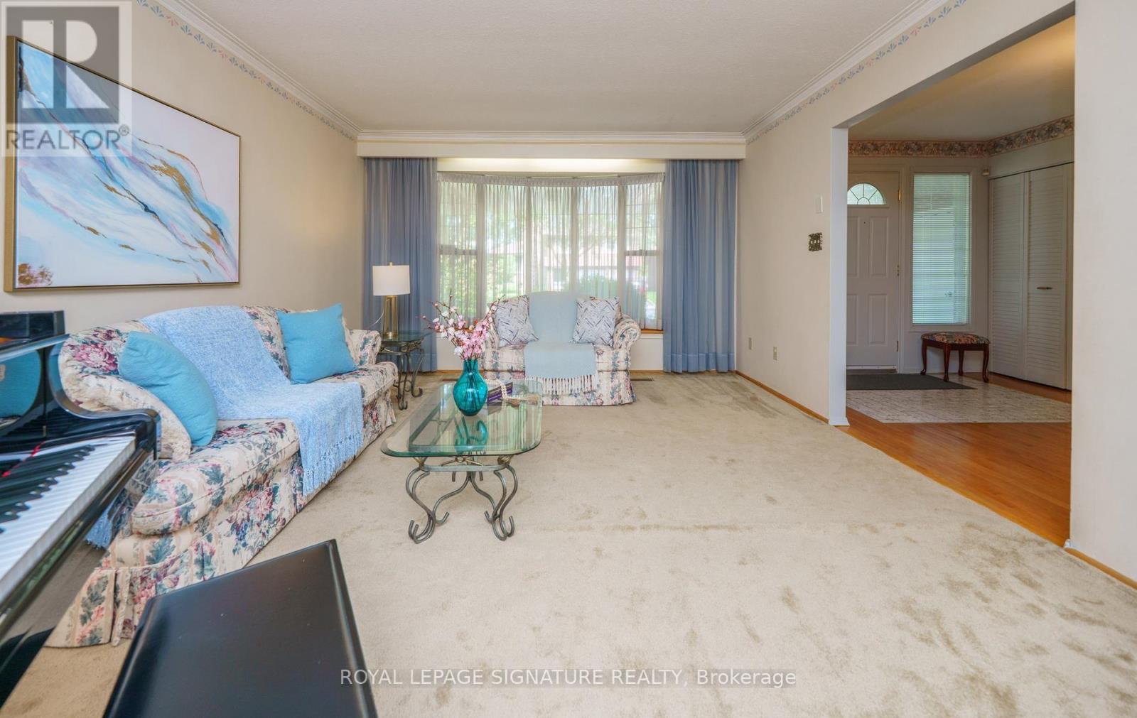 86 Dunmurray Boulevard, Toronto, Ontario M1T 2K5 - Photo 7 - E13716798