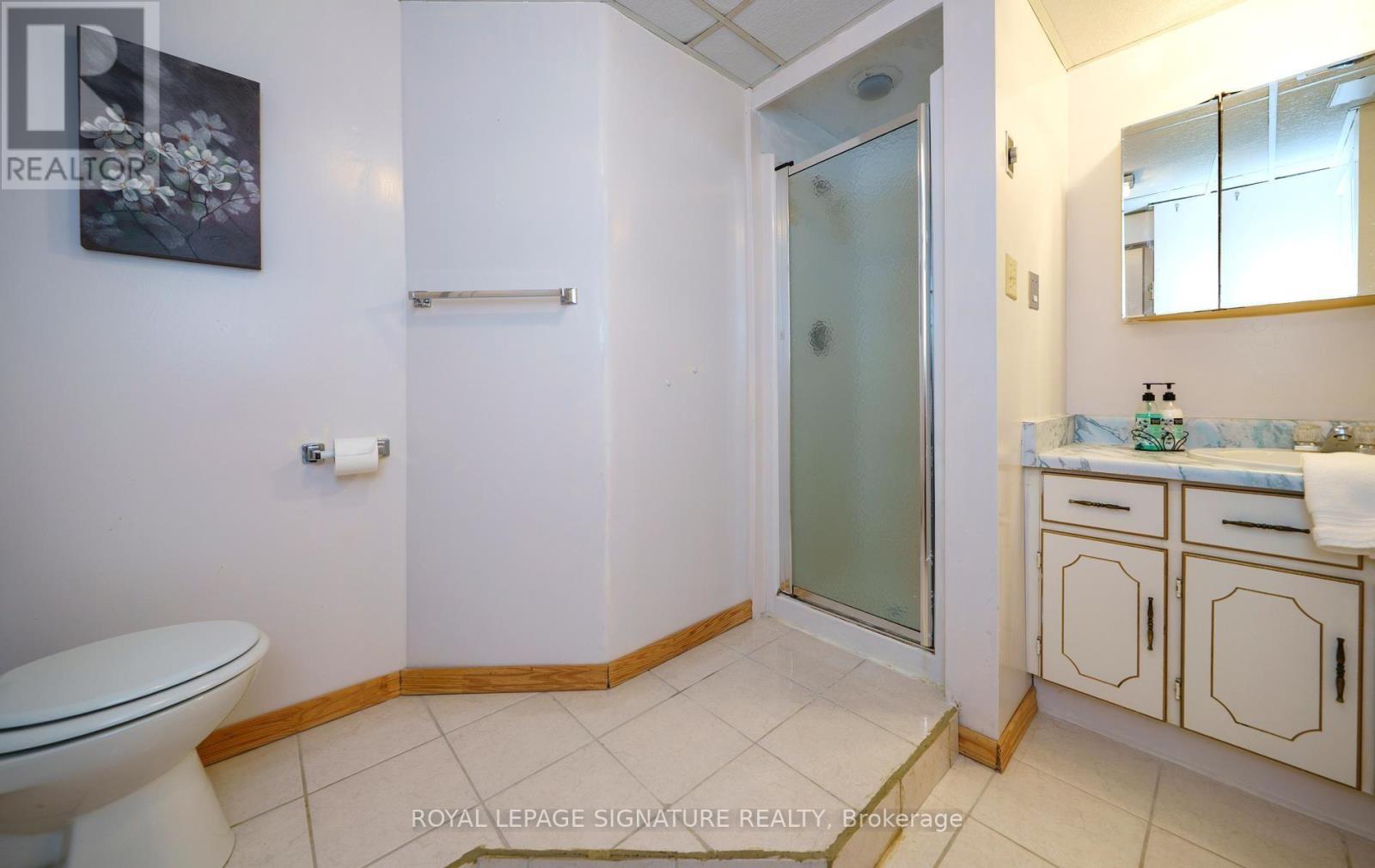 86 Dunmurray Boulevard, Toronto, Ontario M1T 2K5 - Photo 37 - E13716798