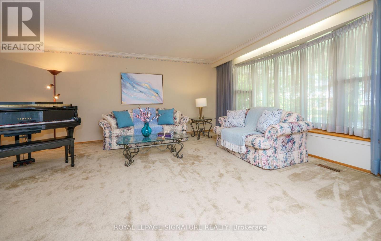 86 Dunmurray Boulevard, Toronto, Ontario M1T 2K5 - Photo 5 - E13716798