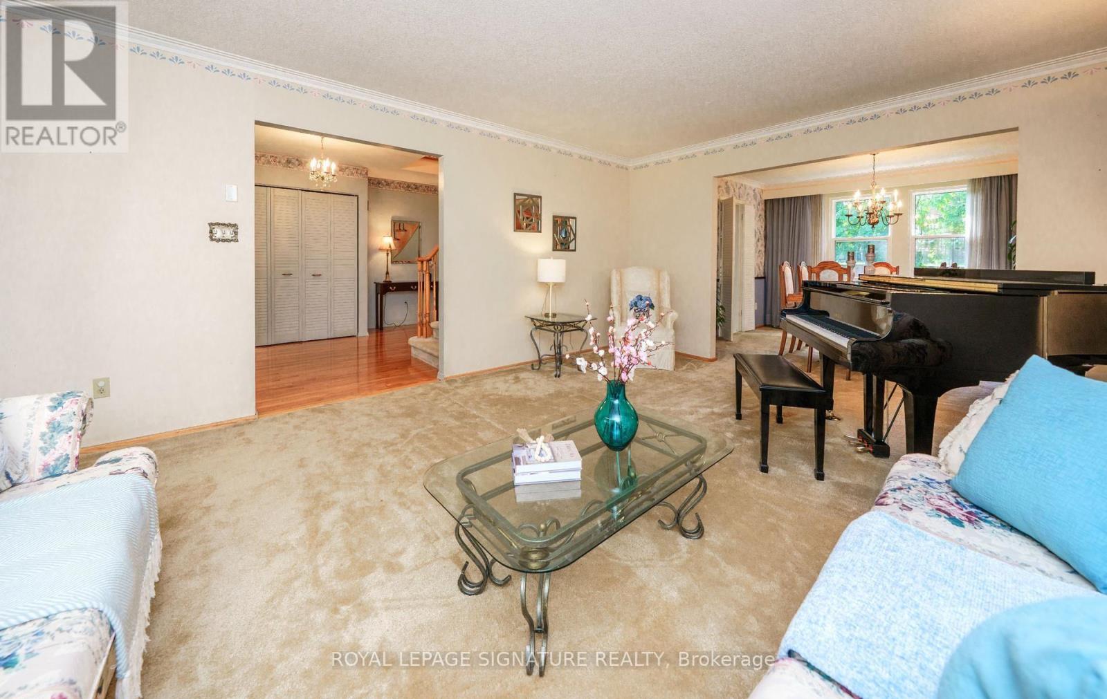 86 Dunmurray Boulevard, Toronto, Ontario M1T 2K5 - Photo 8 - E13716798
