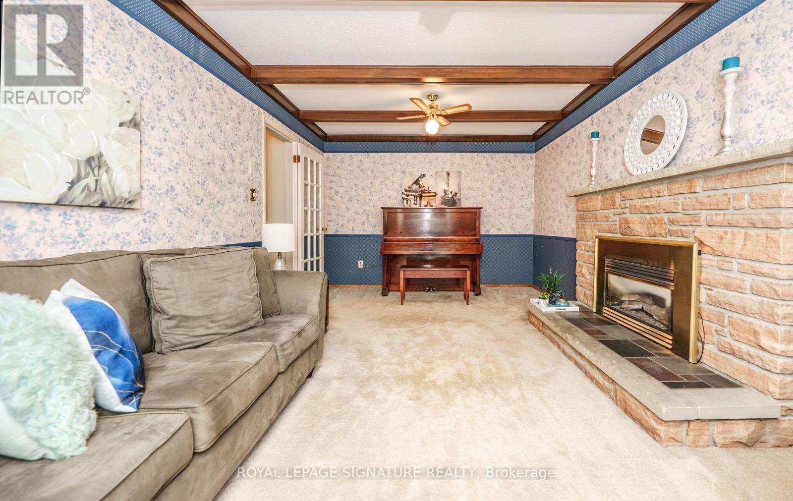 86 Dunmurray Boulevard, Toronto, Ontario M1T 2K5 - Photo 12 - E13716798