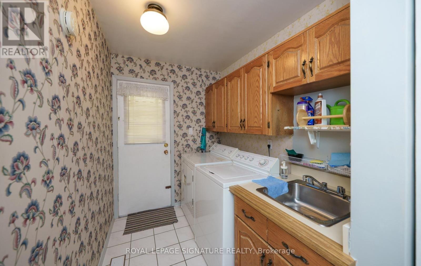 86 Dunmurray Boulevard, Toronto, Ontario M1T 2K5 - Photo 18 - E13716798