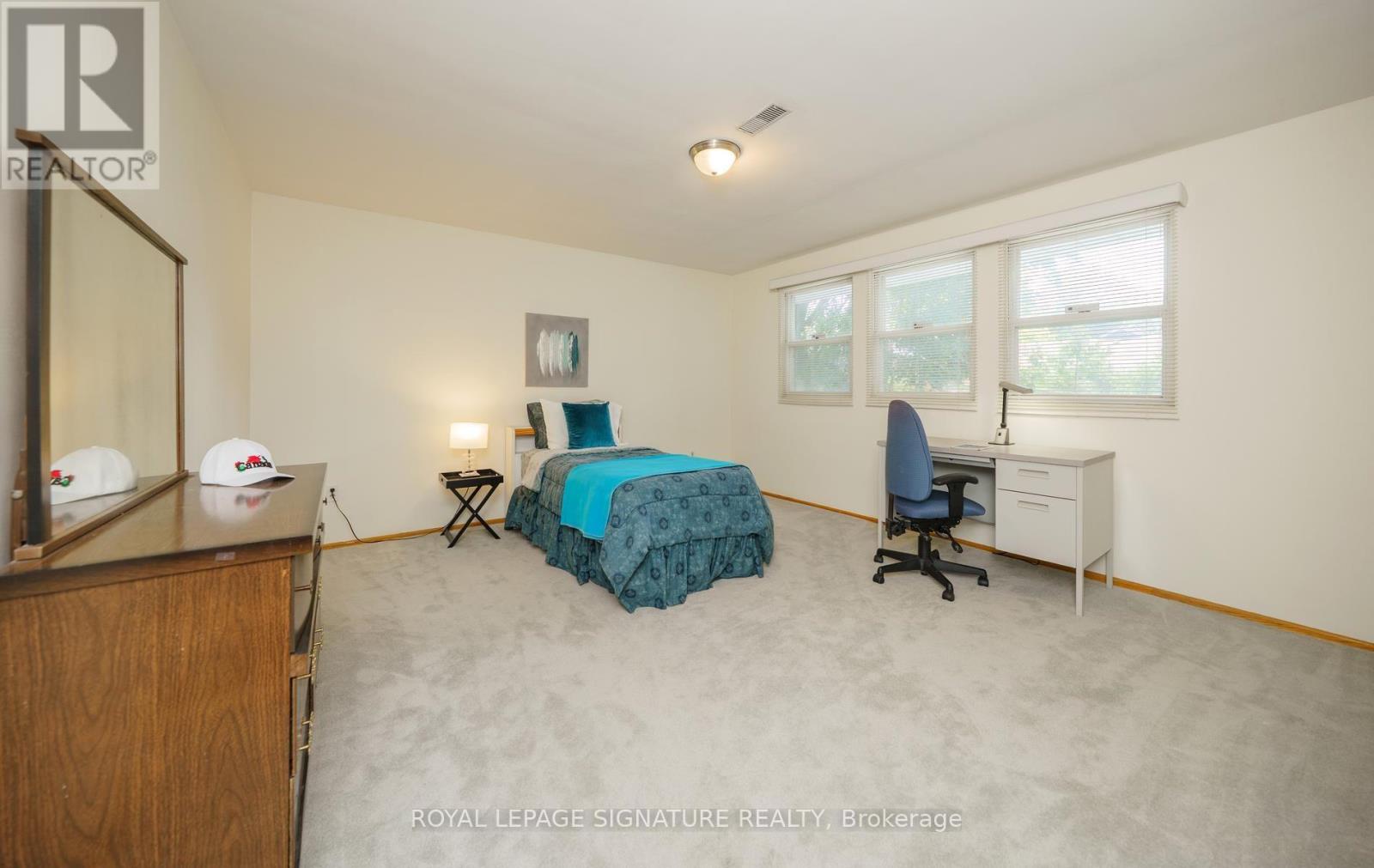 86 Dunmurray Boulevard, Toronto, Ontario M1T 2K5 - Photo 24 - E13716798