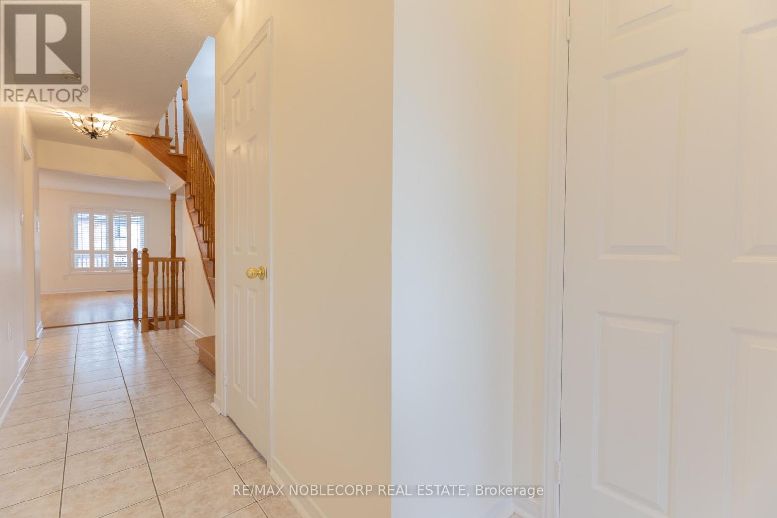 28 Opera Place, Vaughan, Ontario  L4L 8Y8 - Photo 13 - N13712762