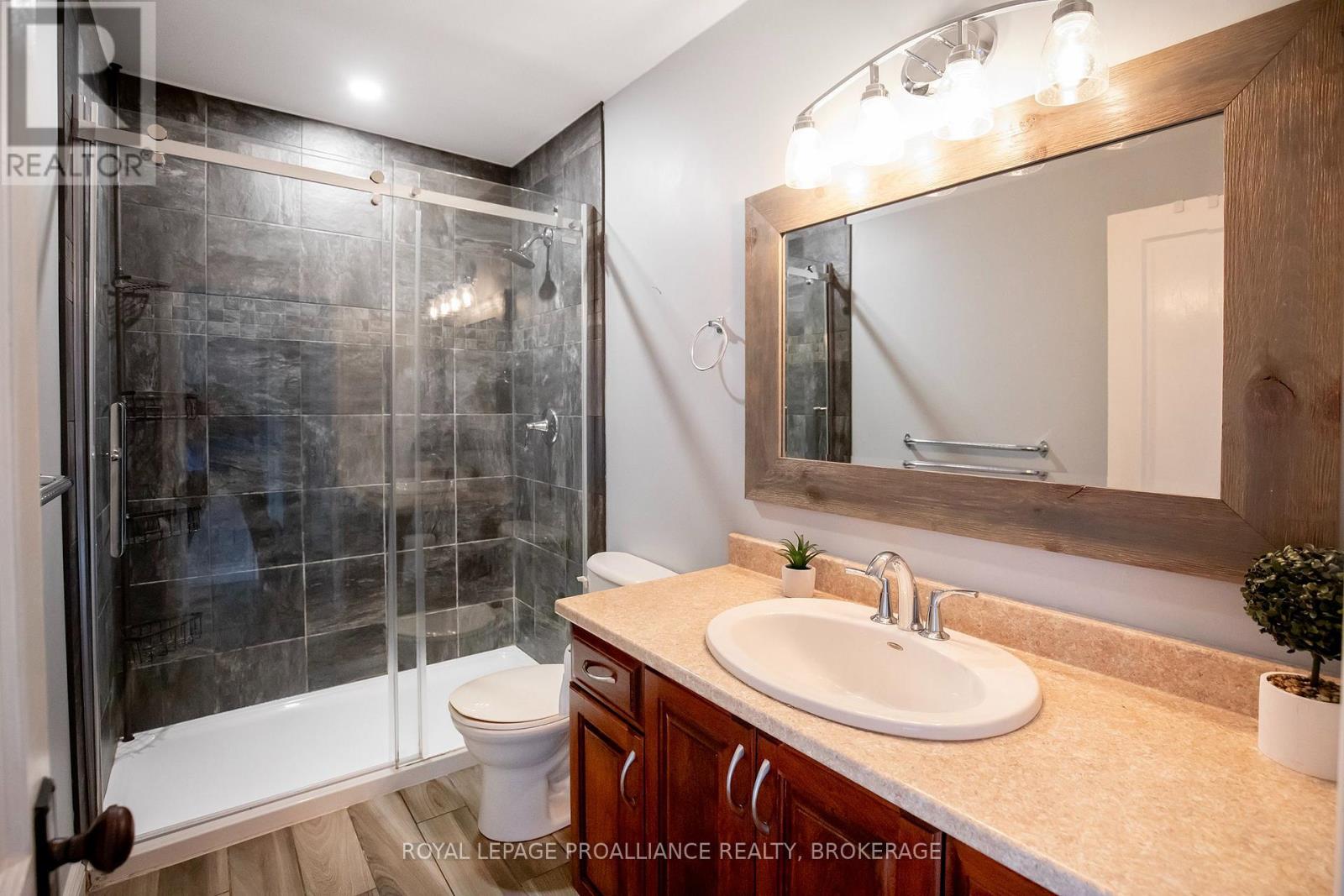 75 Scott Street, Kingston, Ontario  K7L 1L6 - Photo 13 - X13648710