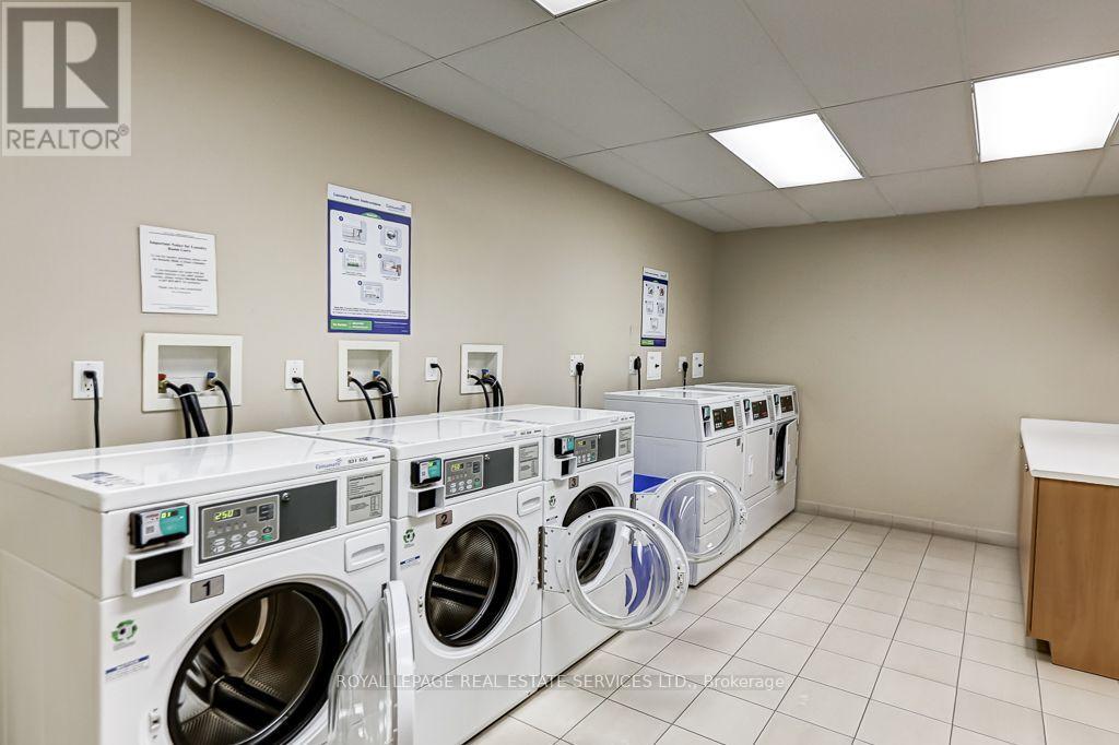 61 Heintzman Street, Toronto, Ontario M6P 5A2 - Photo 43 - W13716412