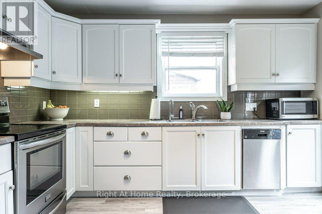 386 Albert Street, Stratford, Ontario N5A 3L1 - Photo 17 - X13717270