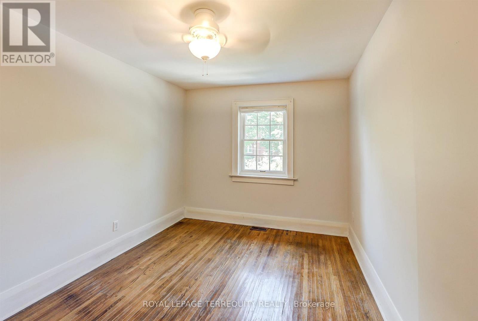 171 Colin Avenue, Toronto, Ontario  M5P 2C5 - Photo 13 - C13717148