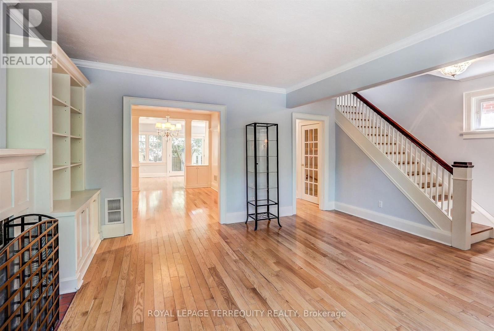 171 Colin Avenue, Toronto, Ontario  M5P 2C5 - Photo 4 - C13717148
