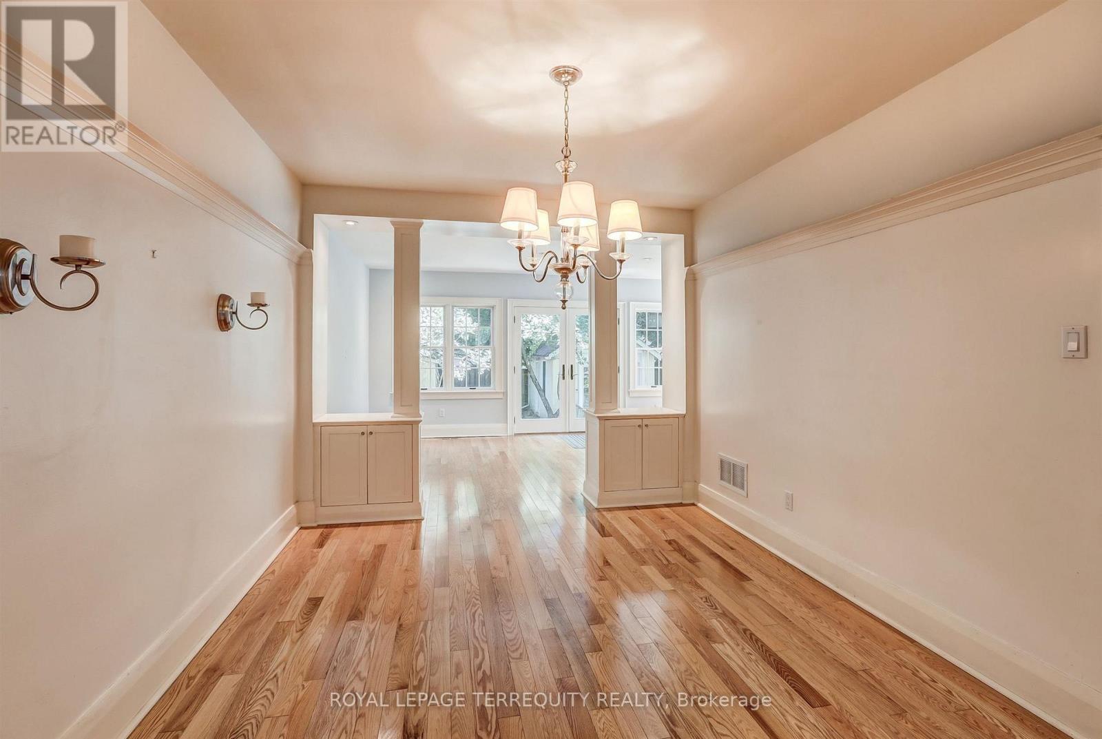 171 Colin Avenue, Toronto, Ontario  M5P 2C5 - Photo 5 - C13717148