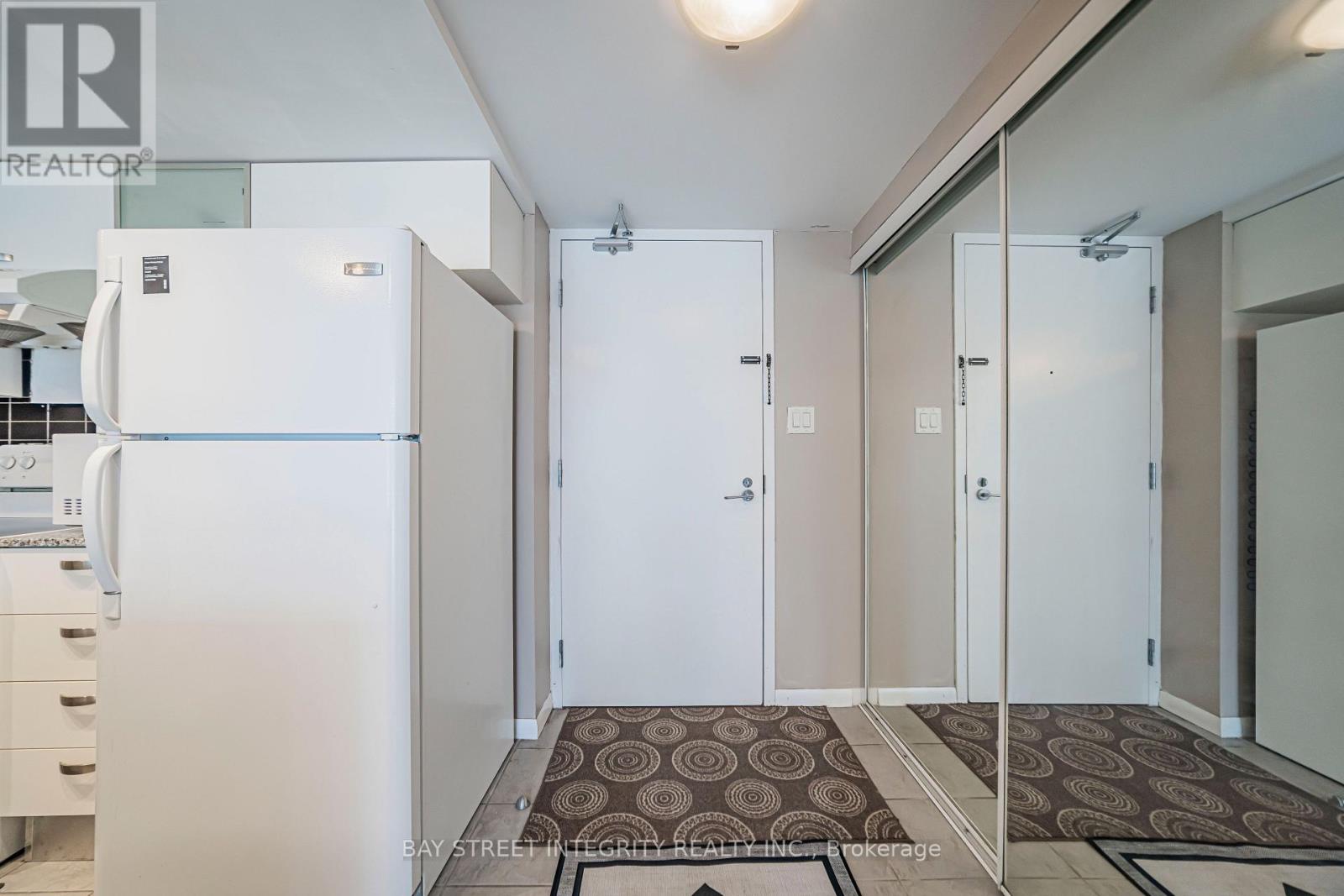 1406 - 38 Grenville Street, Toronto, Ontario  M4Y 1A5 - Photo 13 - C13717244