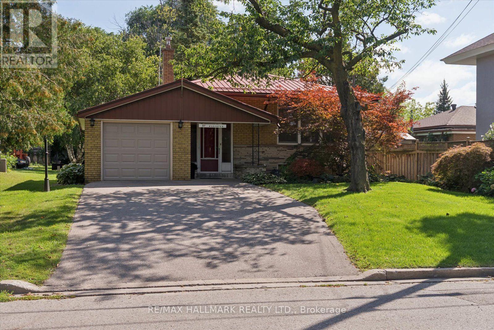 51 ALLISTER AVENUE, Toronto, Ontario
