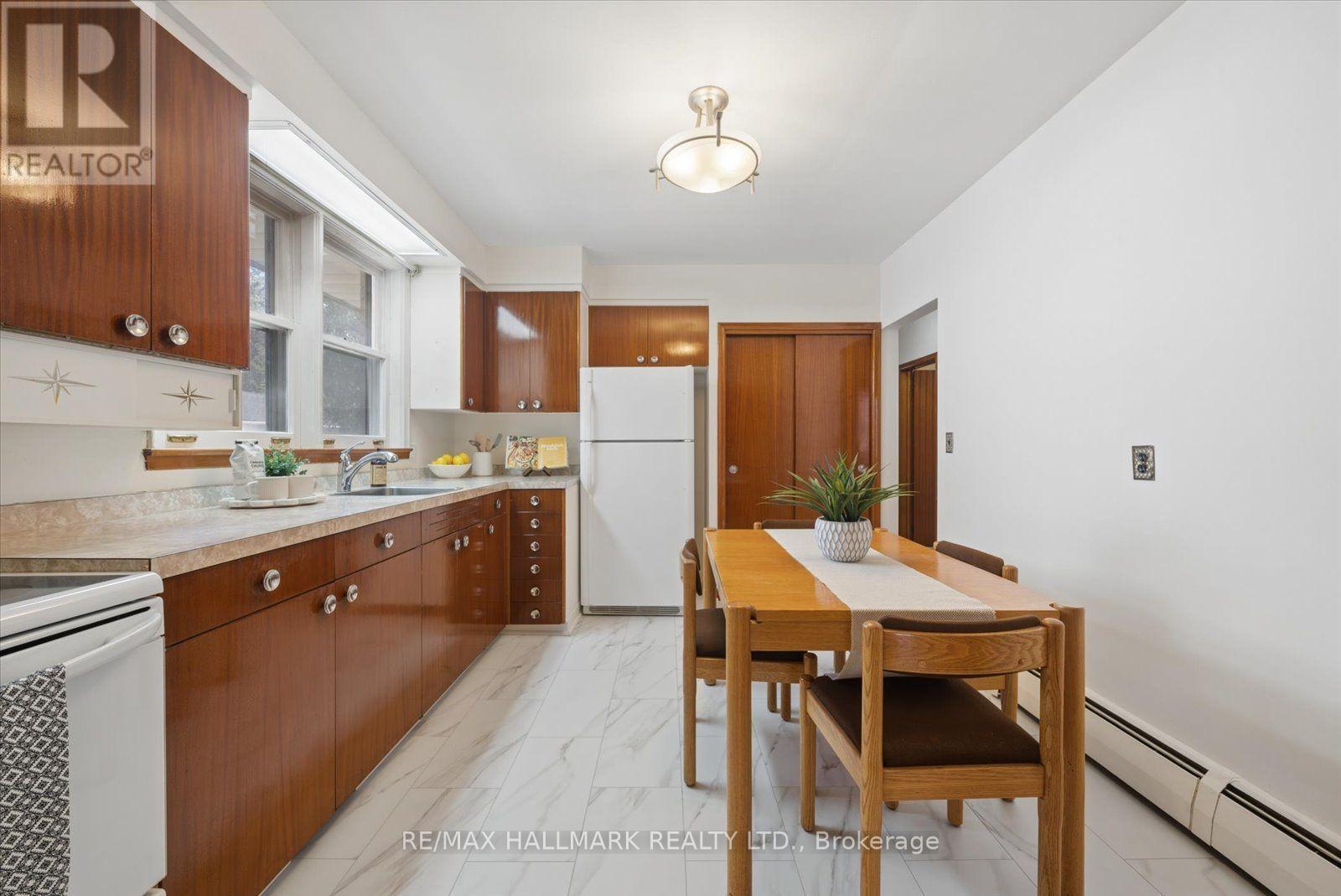 51 Allister Avenue, Toronto, Ontario M1M 3L2 - Photo 13 - E13717208