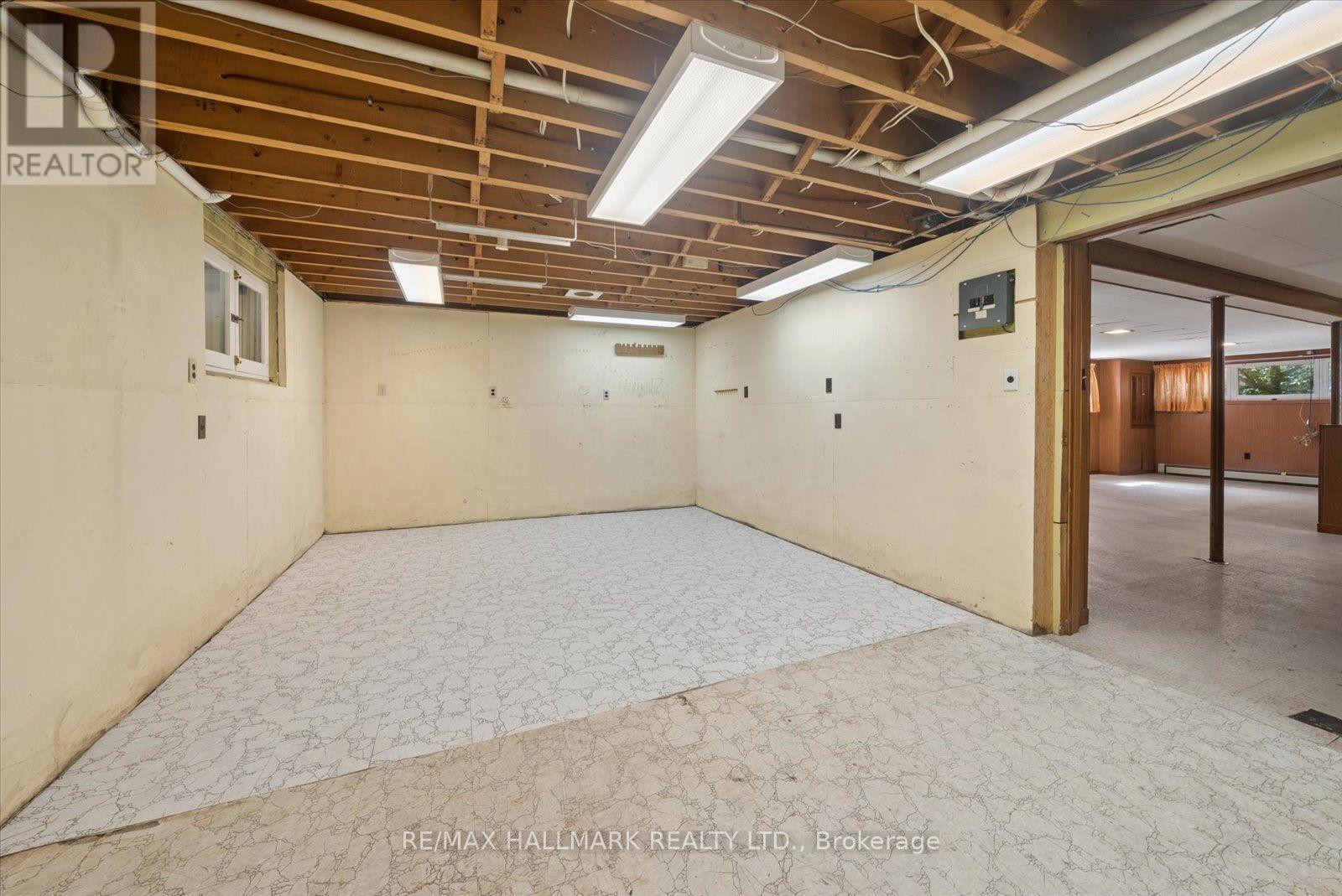 51 Allister Avenue, Toronto, Ontario M1M 3L2 - Photo 30 - E13717208