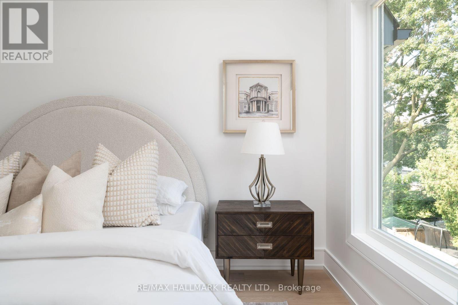 104 Yardley Avenue, Toronto, Ontario M4B 2B1 - Photo 25 - E13717216