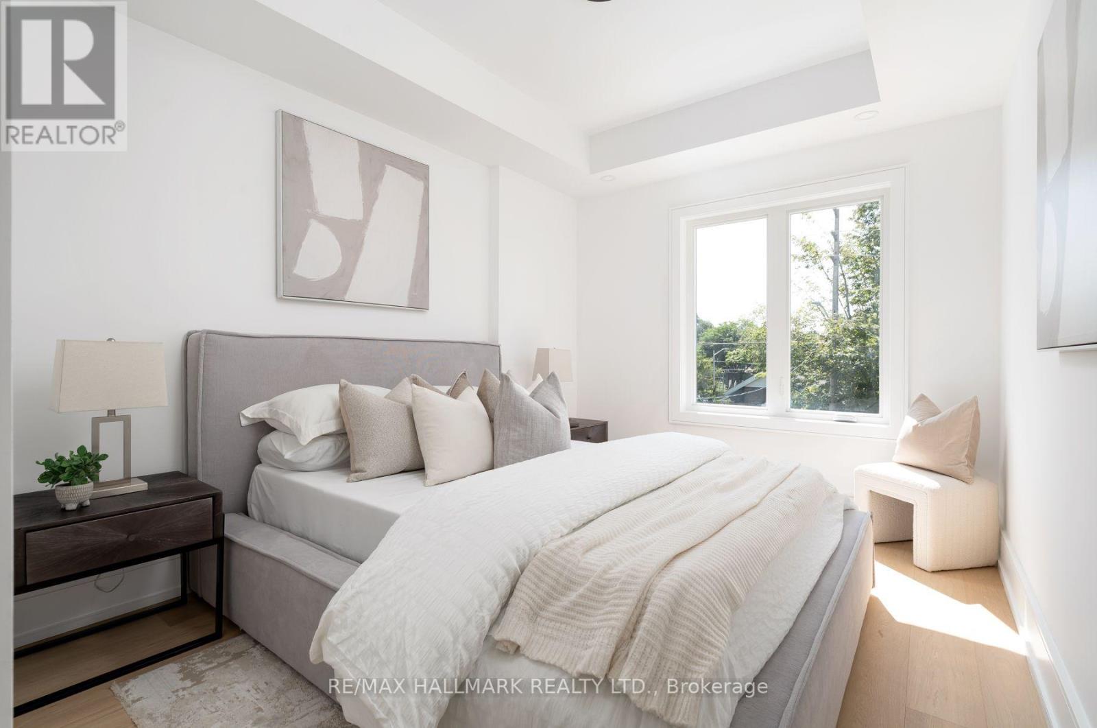 104 Yardley Avenue, Toronto, Ontario M4B 2B1 - Photo 35 - E13717216