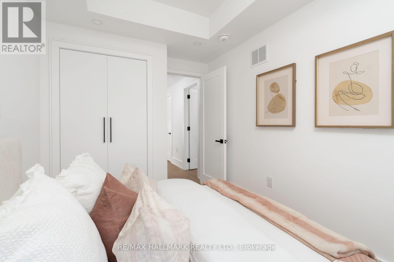 104 Yardley Avenue, Toronto, Ontario M4B 2B1 - Photo 37 - E13717216