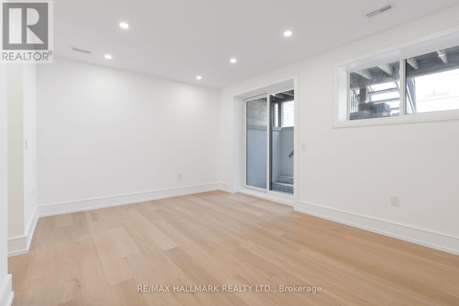 104 Yardley Avenue, Toronto, Ontario M4B 2B1 - Photo 42 - E13717216