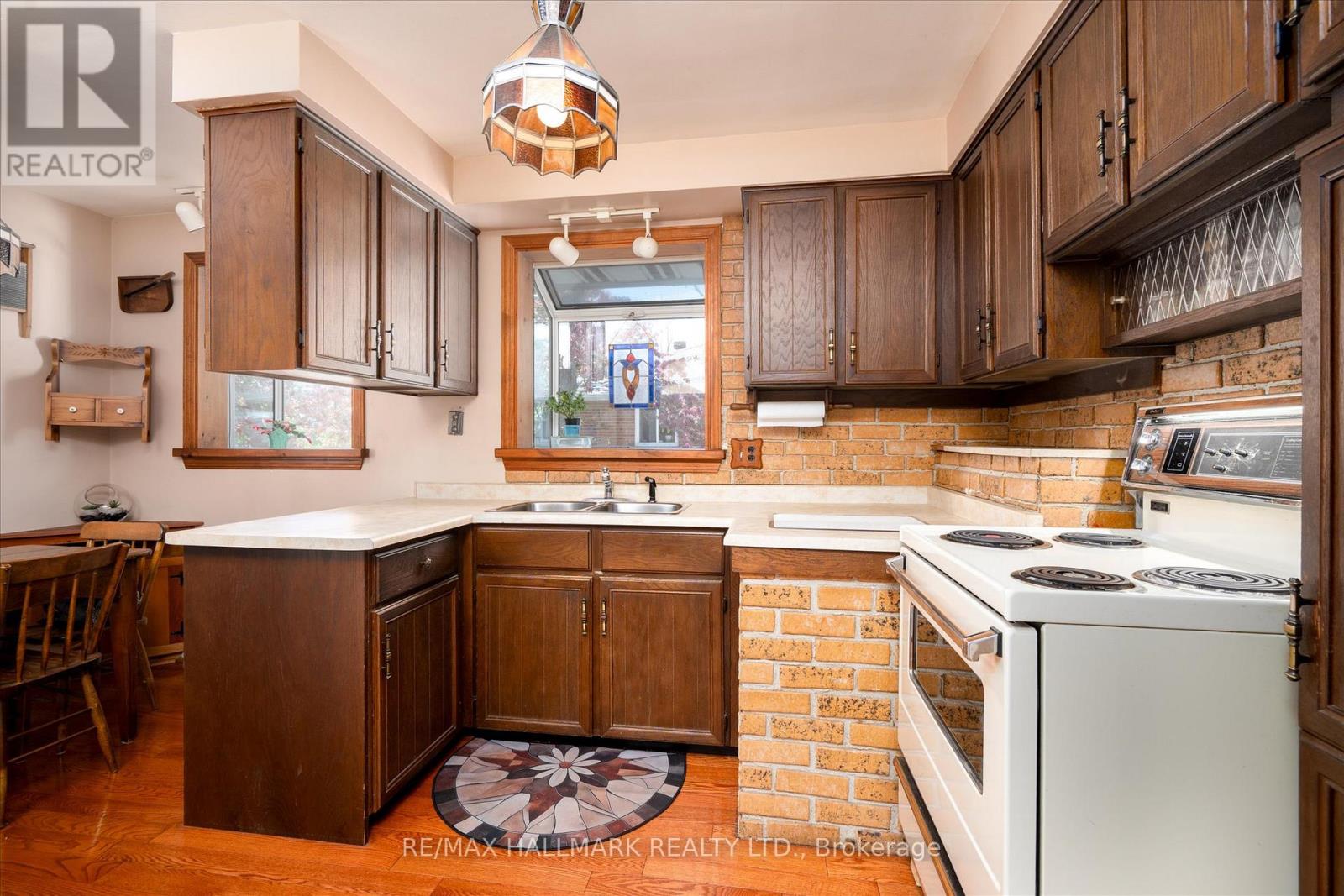 14 Fintona Avenue, Toronto, Ontario  M1E 1V3 - Photo 11 - E13717266