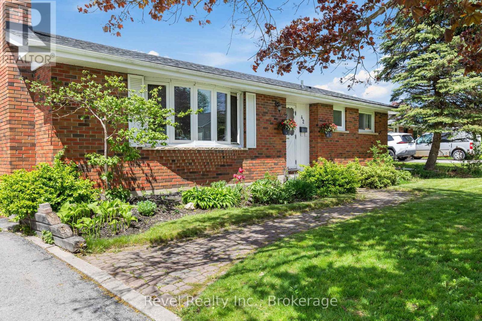 42 Kawartha Drive, Kawartha Lakes, Ontario  K9V 1A5 - Photo 5 - X13717254