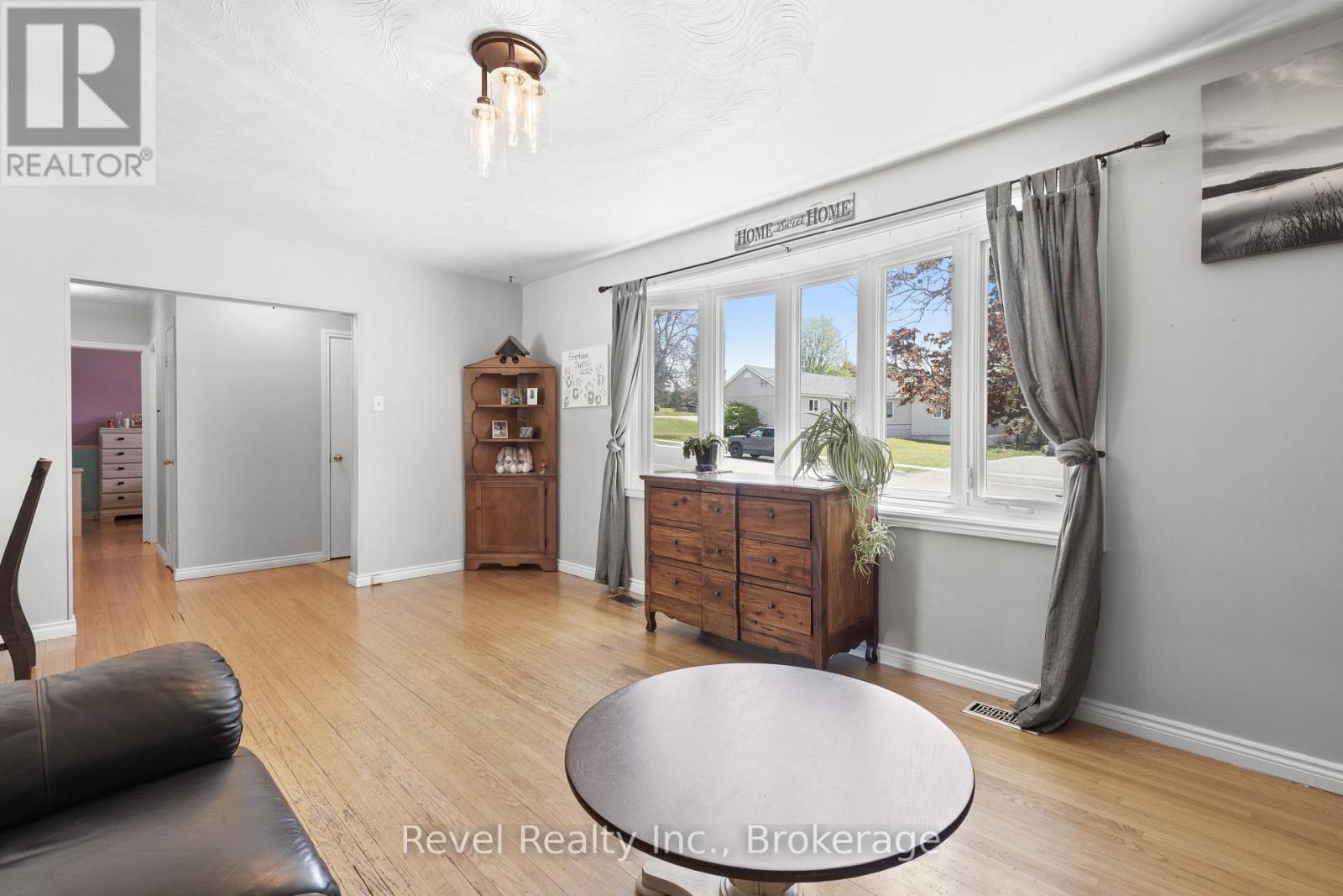 42 Kawartha Drive, Kawartha Lakes, Ontario  K9V 1A5 - Photo 9 - X13717254