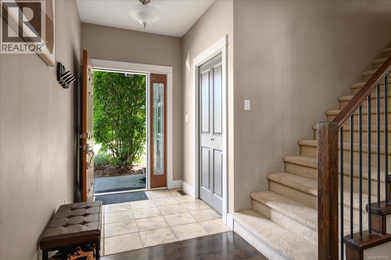 6196 Strathcona Pl, Nanaimo, British Columbia V9T 0A3 - Photo 4 - 1037790
