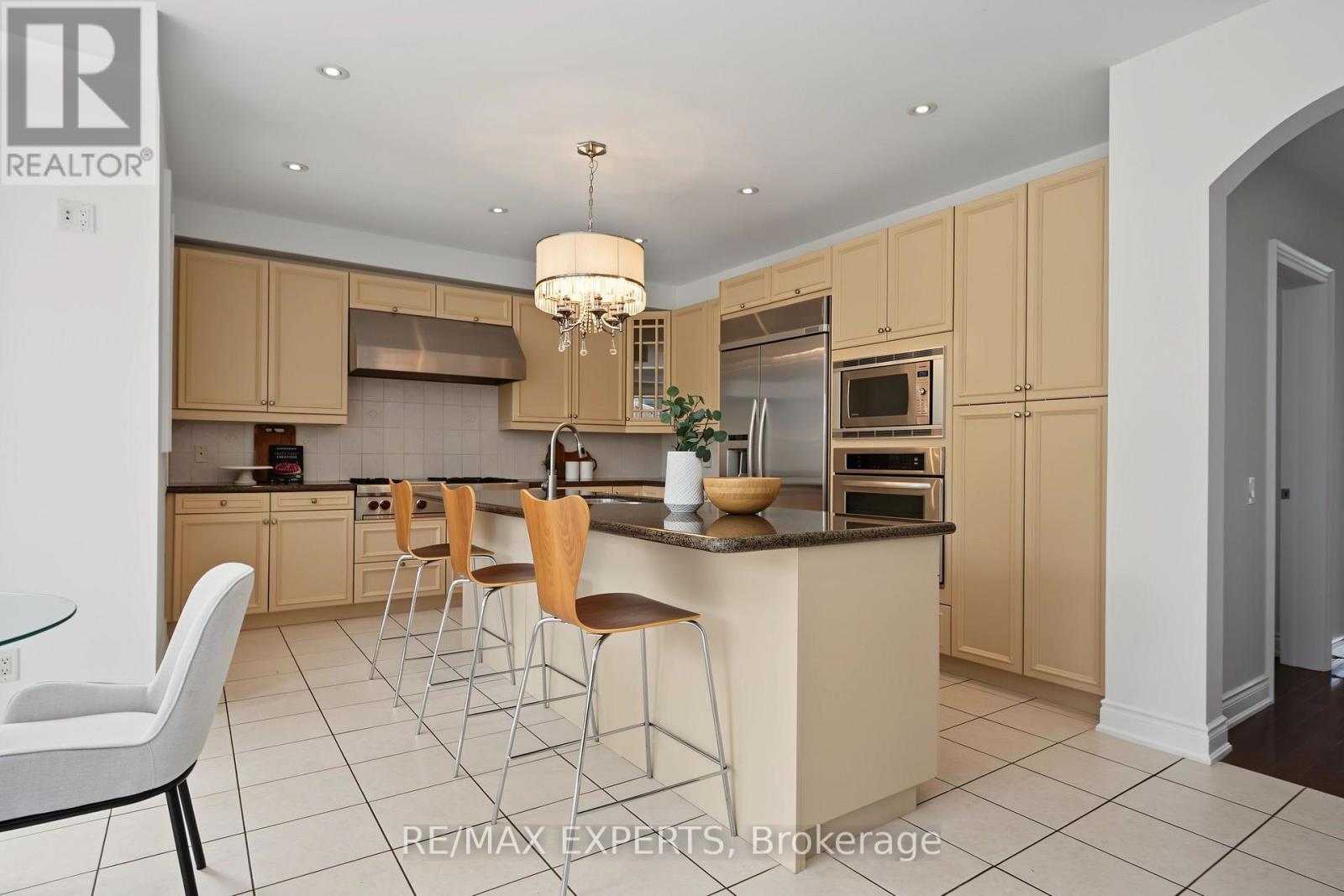 12 Sweet Valerie Court, Vaughan, Ontario  L6A 0C6 - Photo 14 - N13717220