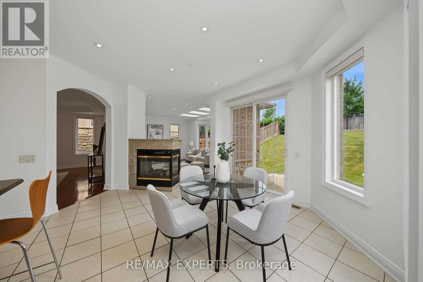 12 Sweet Valerie Court, Vaughan, Ontario  L6A 0C6 - Photo 17 - N13717220
