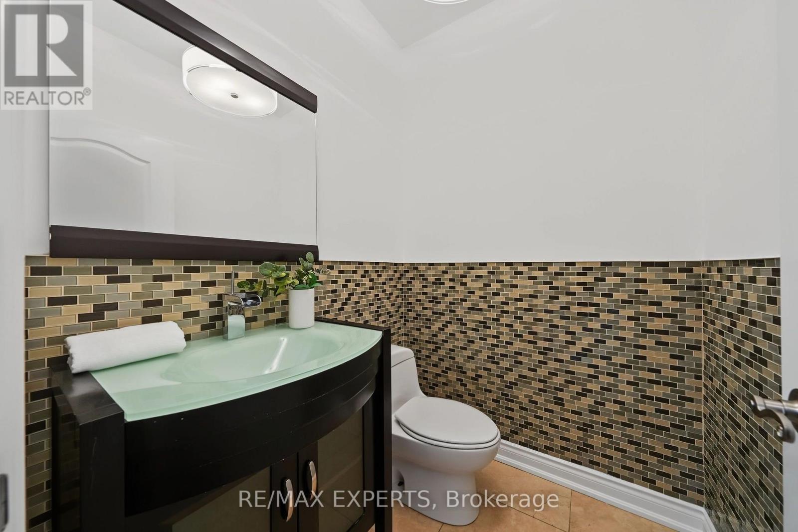 12 Sweet Valerie Court, Vaughan, Ontario  L6A 0C6 - Photo 21 - N13717220