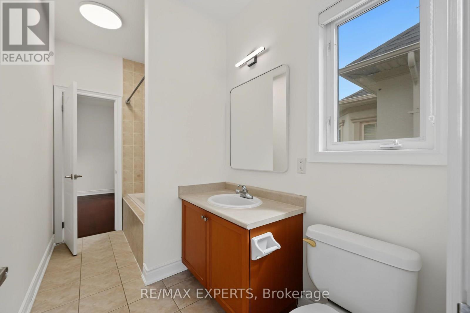 12 Sweet Valerie Court, Vaughan, Ontario  L6A 0C6 - Photo 28 - N13717220