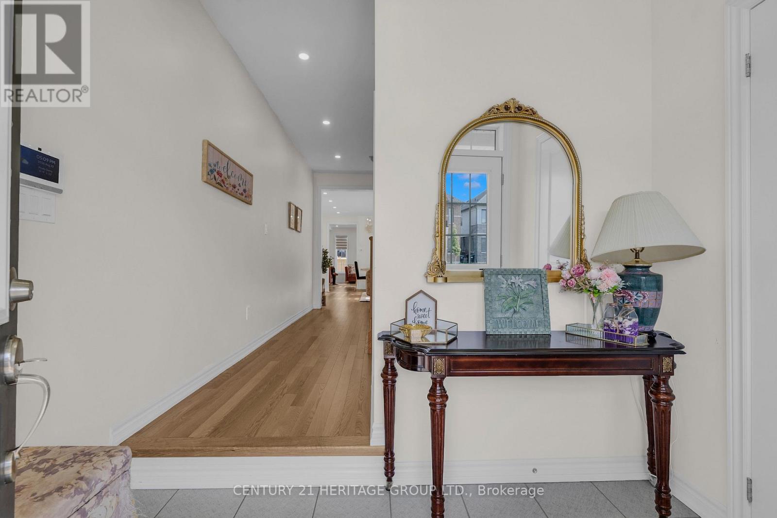 102 Nottingham Road, Barrie, Ontario  L9J 0L5 - Photo 4 - S13717160