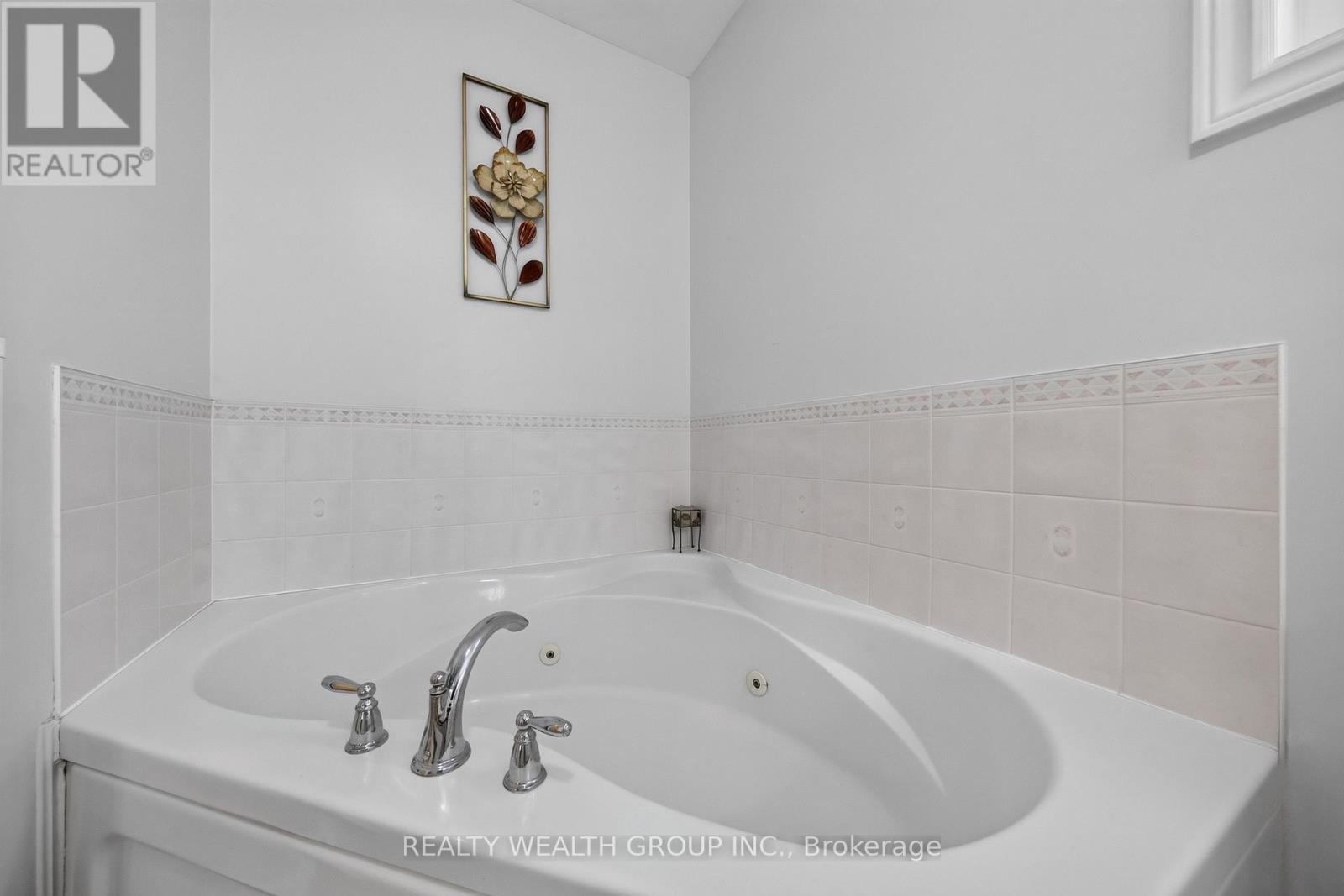 83 Logan Court, Barrie (Holly), Ontario  L4N 8G7 - Photo 17 - S13717272