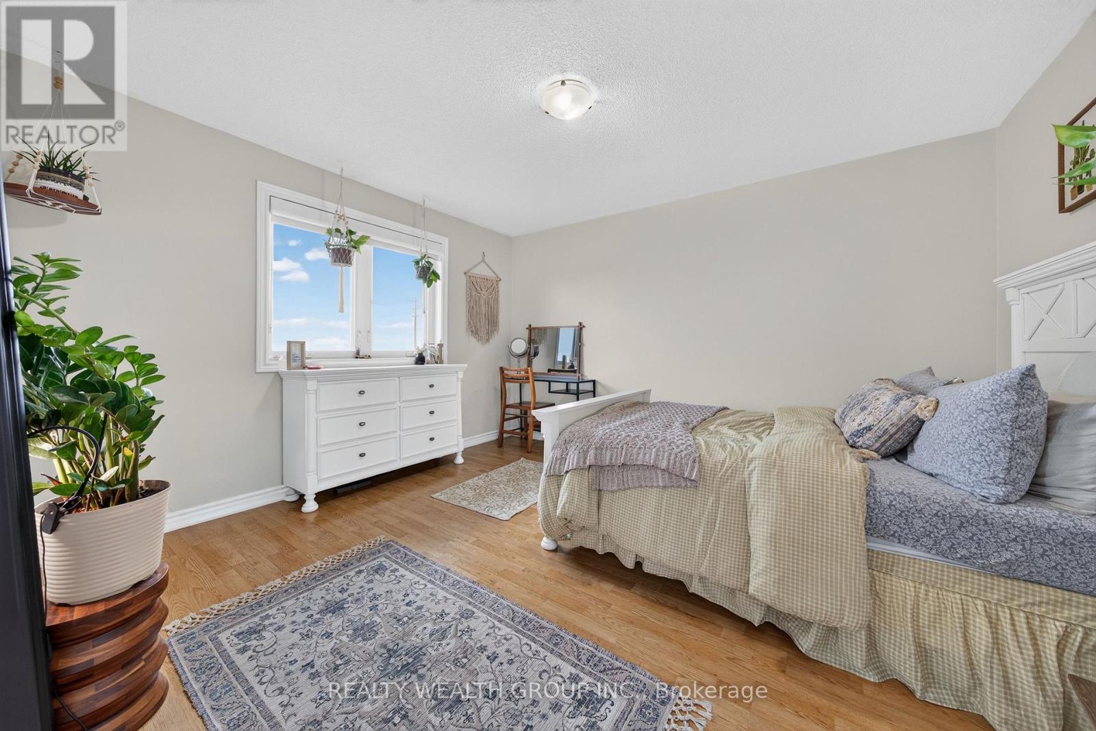 83 Logan Court, Barrie (Holly), Ontario  L4N 8G7 - Photo 18 - S13717272