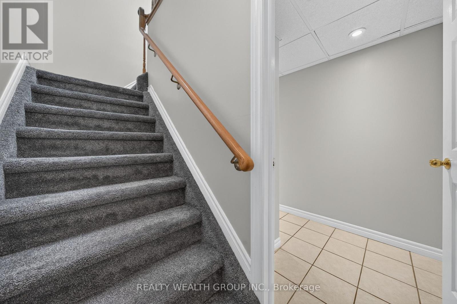 83 Logan Court, Barrie (Holly), Ontario  L4N 8G7 - Photo 21 - S13717272