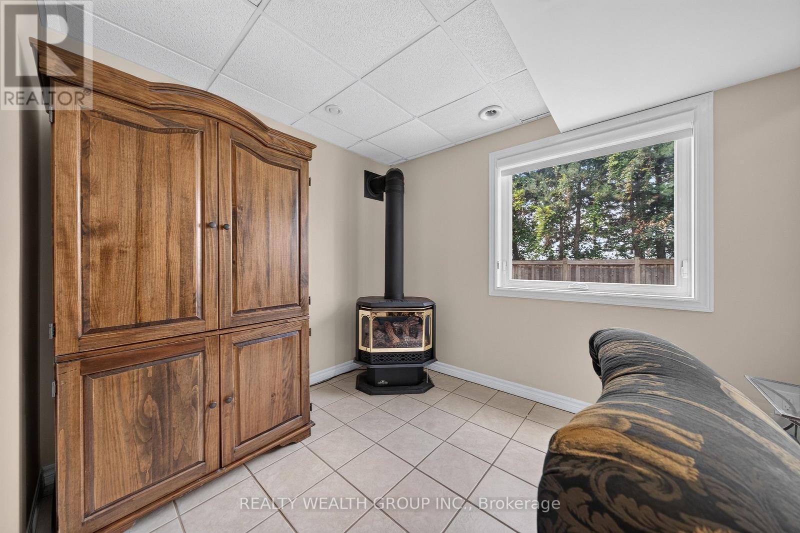 83 Logan Court, Barrie (Holly), Ontario  L4N 8G7 - Photo 27 - S13717272