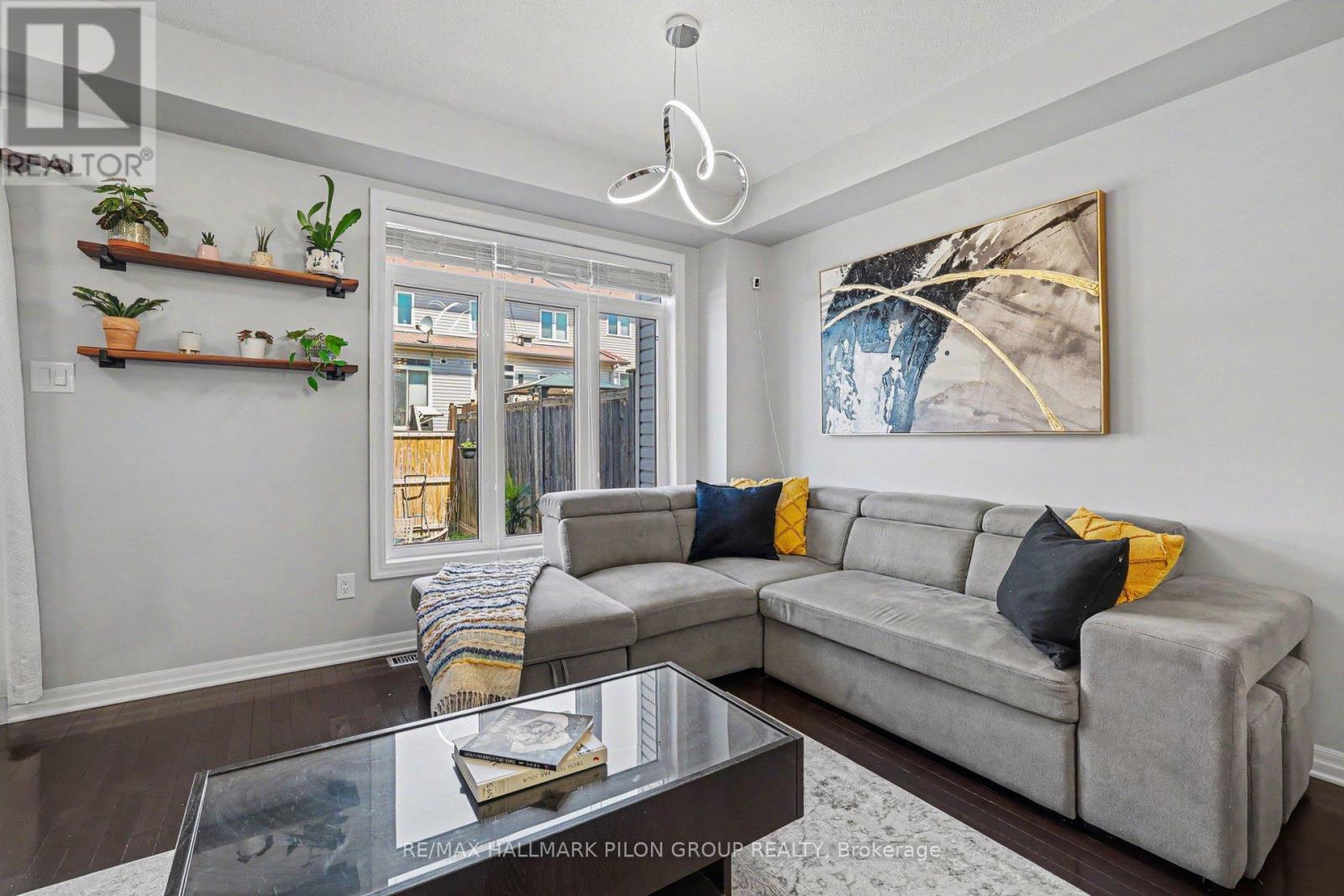673 Spring Valley Drive, Ottawa, Ontario  K1W 0C7 - Photo 11 - X13717136