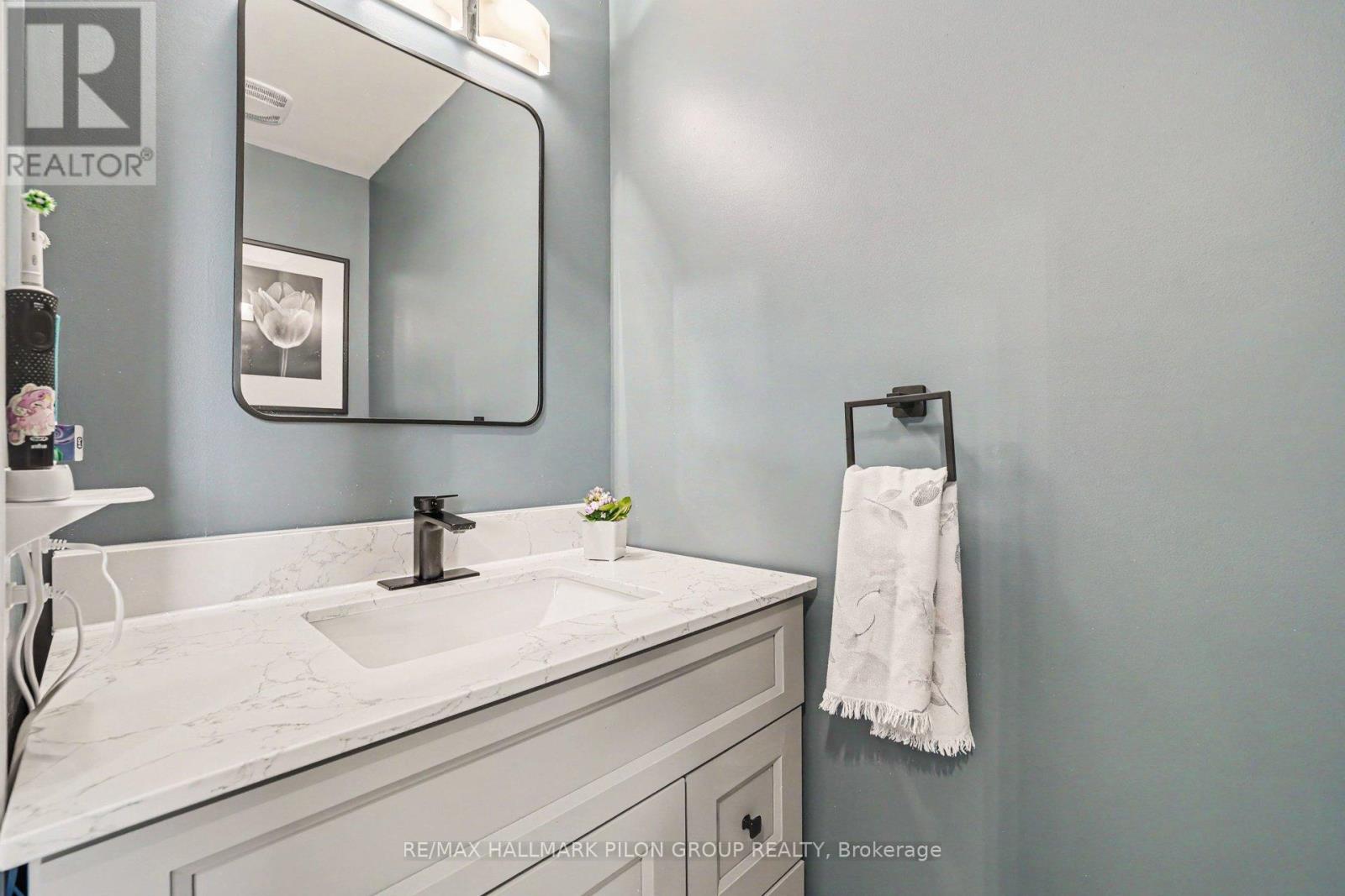 673 Spring Valley Drive, Ottawa, Ontario  K1W 0C7 - Photo 12 - X13717136