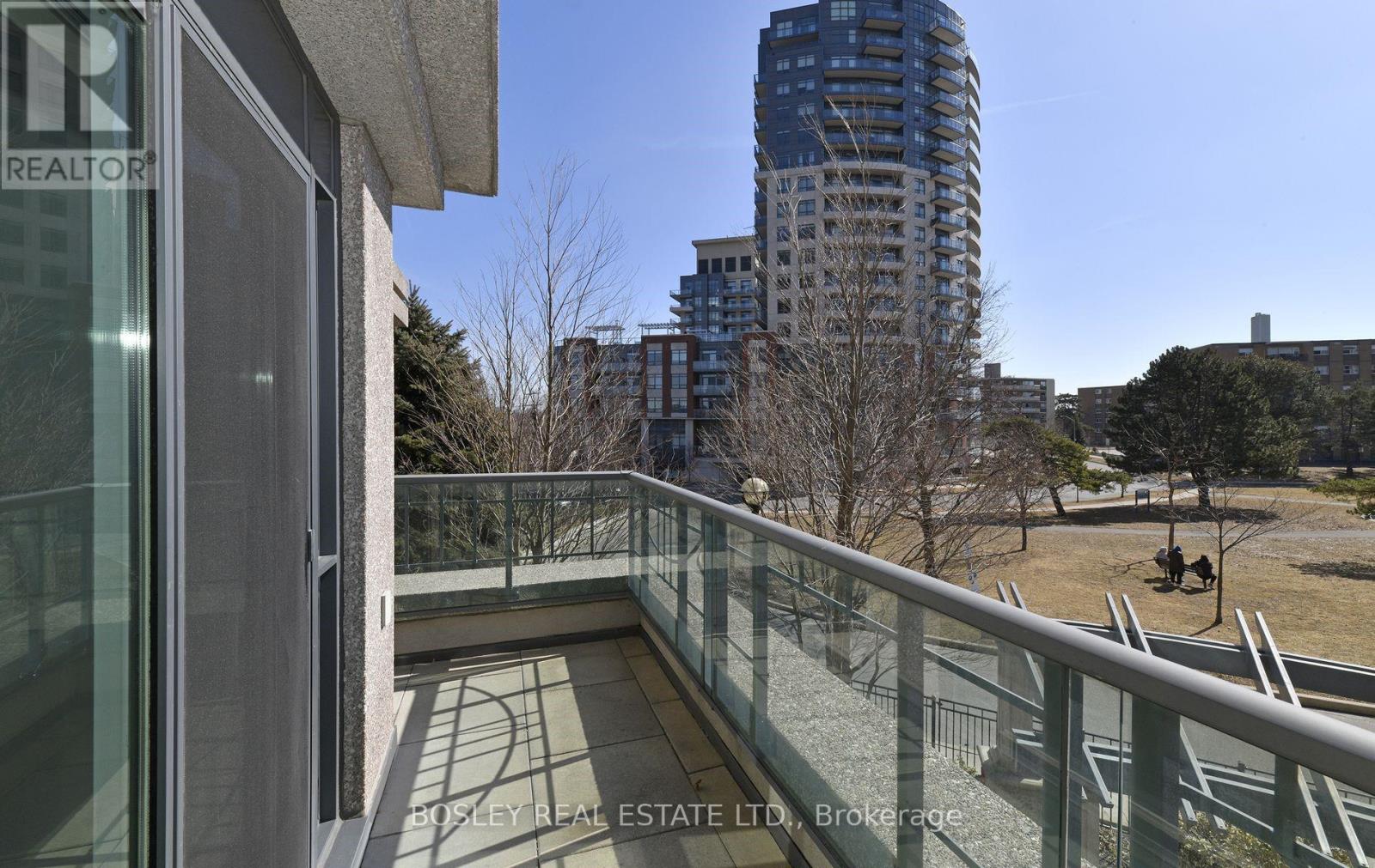 207 - 38 Fontenay Court, Toronto, Ontario M9A 5H5 - Photo 17 - W13717124