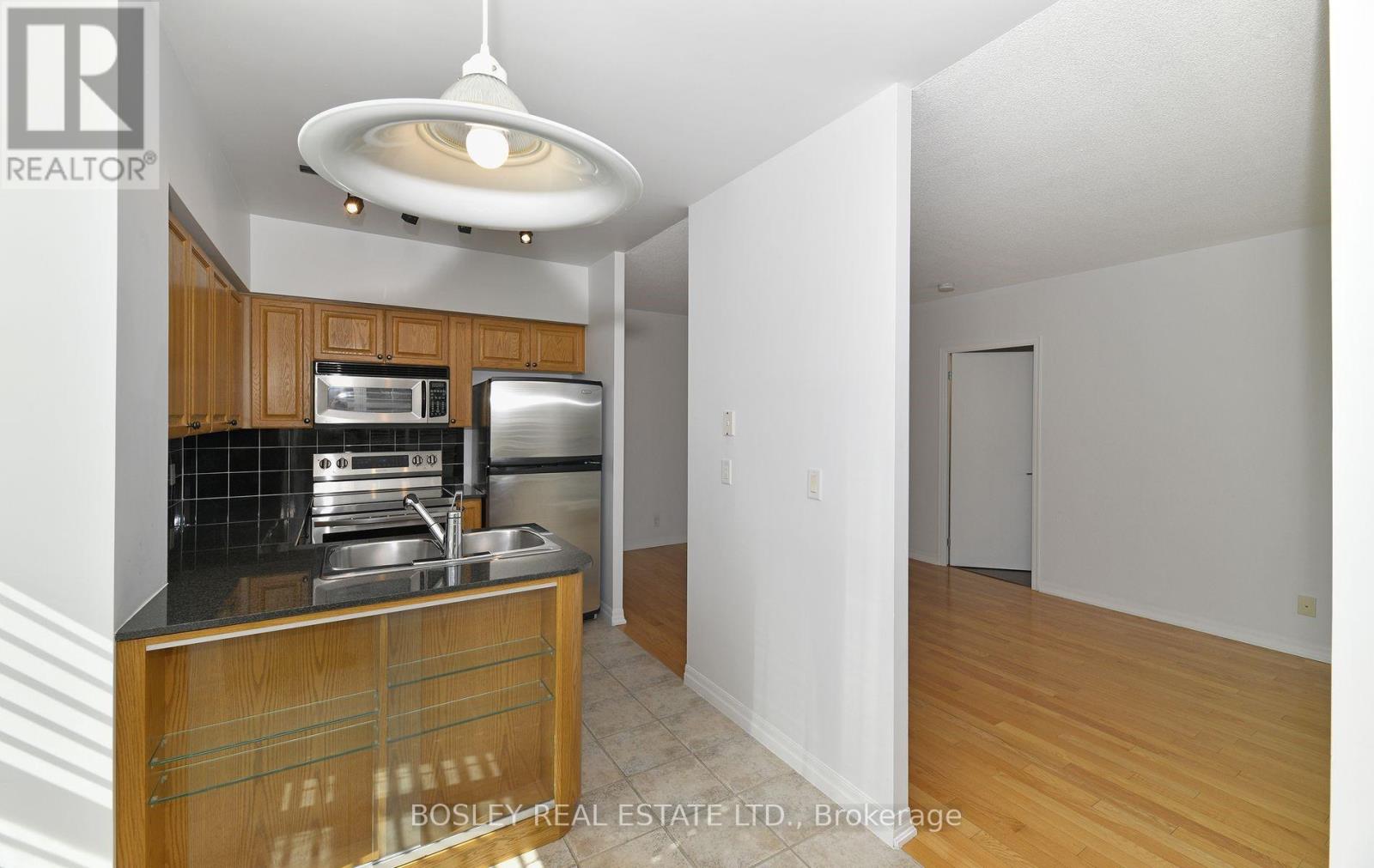 207 - 38 Fontenay Court, Toronto, Ontario M9A 5H5 - Photo 25 - W13717124