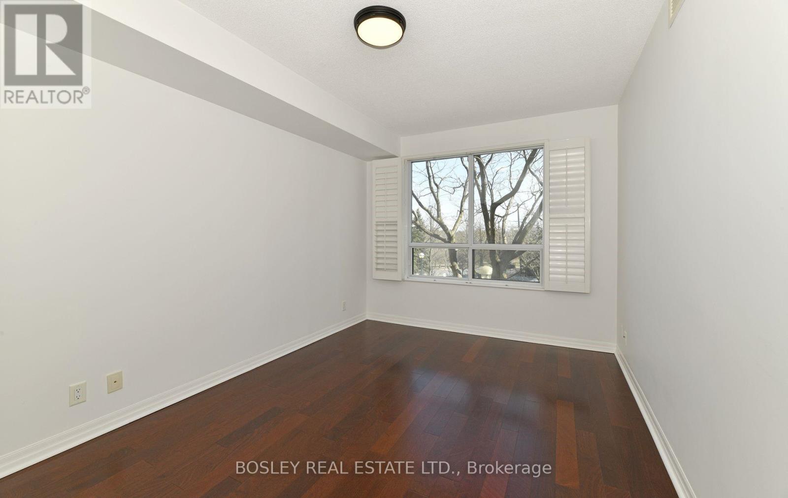 207 - 38 Fontenay Court, Toronto, Ontario M9A 5H5 - Photo 4 - W13717124