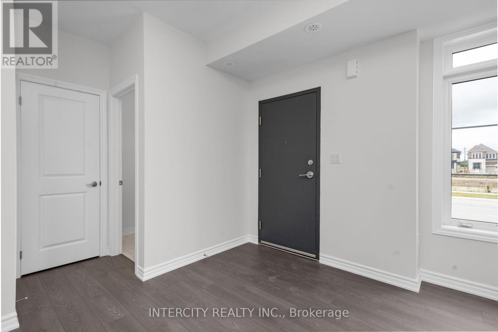 7z - 553 Tim Manley Avenue — photo 3