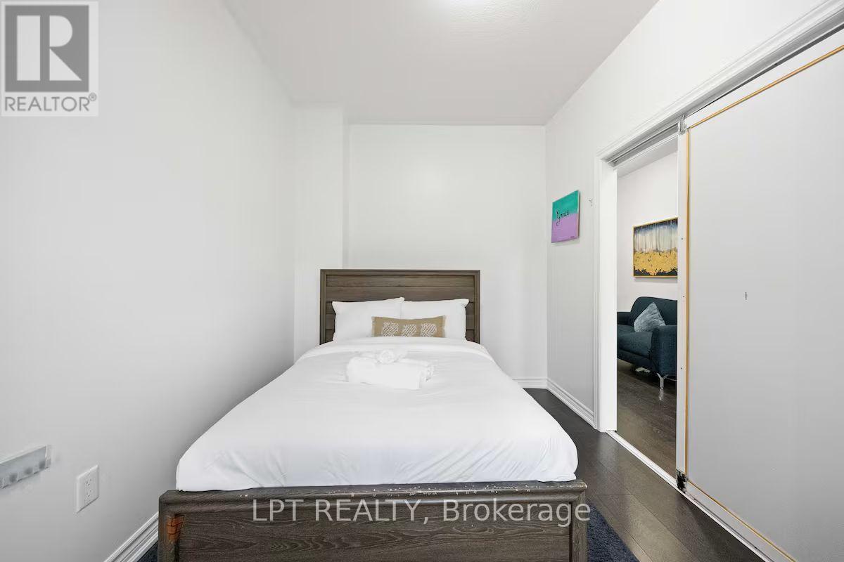 341 Remembrance Road, Brampton, Ontario  L7A 4X5 - Photo 18 - W13717144
