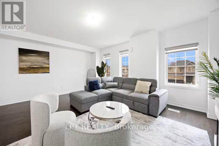 341 Remembrance Road, Brampton, Ontario  L7A 4X5 - Photo 5 - W13717144